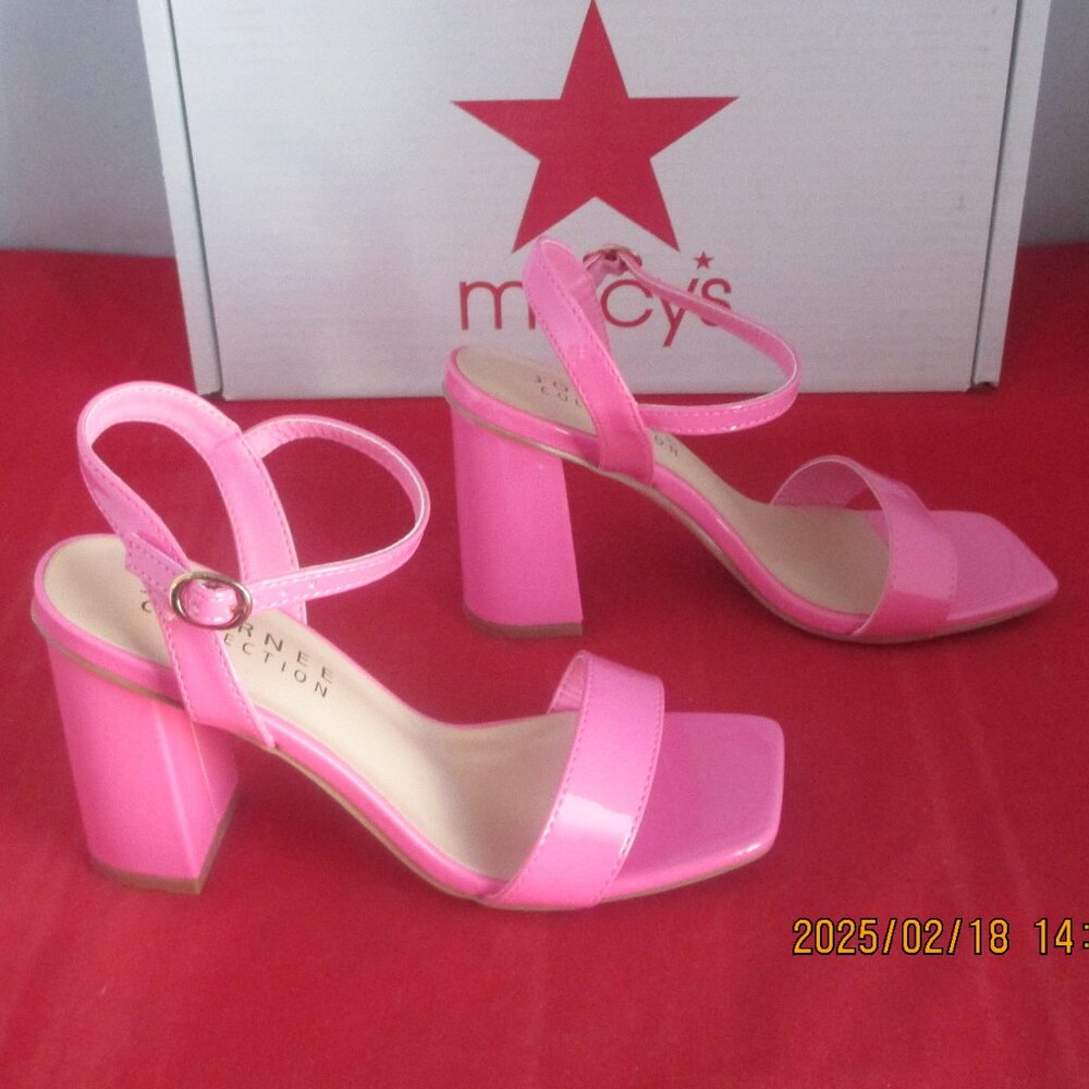 Journee Collection Tivona Square Toe Sandals $80 - US Size 5 1/2 - Pink - 1199